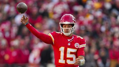 Patrick Mahomes Breaks Longstanding Chiefs Franchise Record With TD Pass vs. Raiders