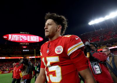 Chiefs clinch playoff spot in miraculous fashion against Raiders on Black Friday