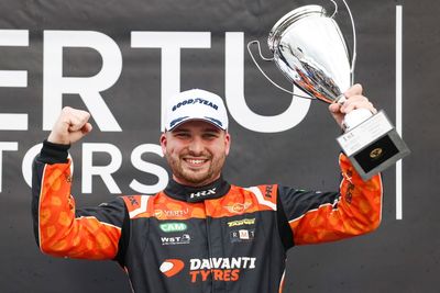 Zelos pushing hard for full-time BTCC seat