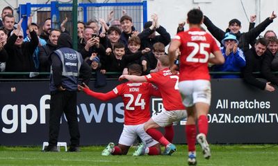 Wycombe bring class to avoid FA Cup slip at Wealdstone with 11th straight win