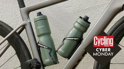 Stainless steel bottles are a steal this Cyber Monday - Get up to 26% off Camelback's metal bidon