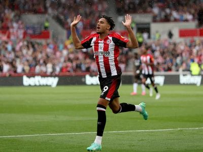 WATCH: Brentford 4-1 Leicester Highlights