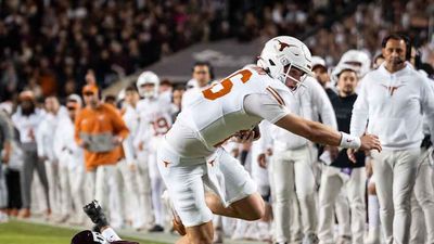 Arch Manning Dazzles With Fourth-Down Touchdown Run to Open Scoring vs. Texas A&M