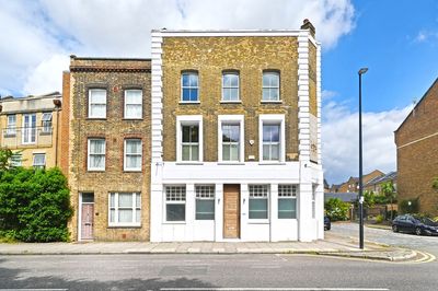 Renovated Isle of Dogs pub with Manhattan loft-style 'wow' factor on sale for £1.5m