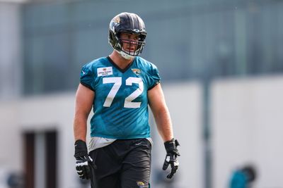 Jaguars extend OT Walker Little on three-year, $45 million deal