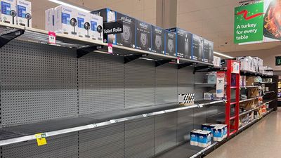 Shelves bare but union puts stock in talks with Woolies