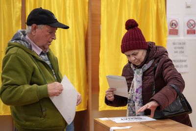 Romania’s governing party set to win election despite far-right resurgence