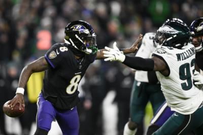 Eagles Defeat Ravens In Defensive Battle