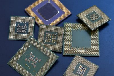 Dogs of Tech: 3 Semiconductor Stocks Set for a 2025 Rebound