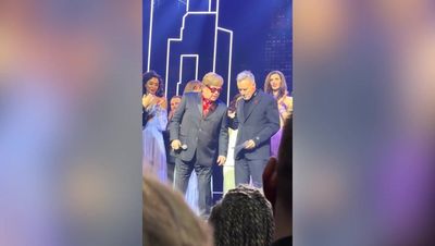 Video: Elton John tells West End audience ‘I’ve lost my eyesight and cannot see the stage’