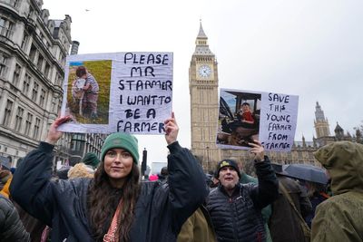 Fact check: Sir Keir Starmer’s low approval rating is not worst for a sitting PM