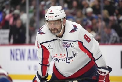 Alex Ovechkin Progresses In Recovery From Broken Leg