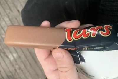 Candy Lover Who Went Viral After Finding 'Hideous' Smooth Mars Bar Gets Refund, Expects to Spend Money on More Mars Bars