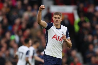 Tottenham: Micky van de Ven drops positive injury return hint ahead of Chelsea clash