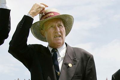 Australian great and long-time Davis Cup captain Neale Fraser dies aged 91