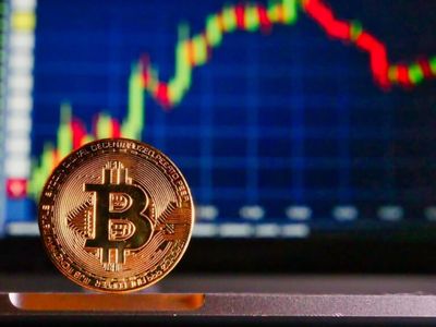 Top Crypto Analyst Foresees Potential Bitcoin Surge To This Level Amid Rising Pullback Worries