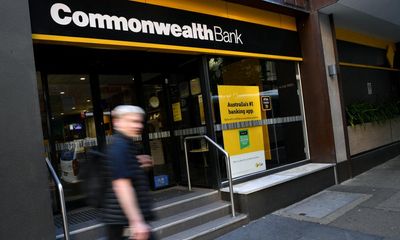 Commonwealth Bank $3 cash withdrawal fee ‘a kick in the guts’, assistant treasurer says