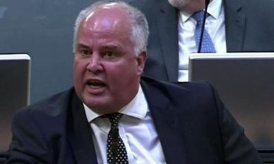 Welsh Tory leader Andrew RT Davies resigns after controversies