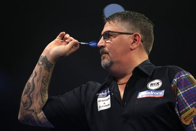 Gary Anderson insists he holds key advantage over Luke Littler