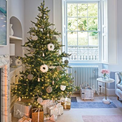 I've styled countless festive photo shoots - these are the 5 tricks I always use to create the perfect Scandi-style Christmas tree