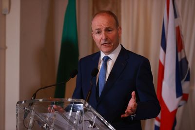 Deputy Irish premier refuses to be drawn on rotating taoiseach issue