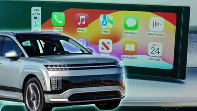 Why Hyundai Is Sticking With CarPlay 'Right Now'