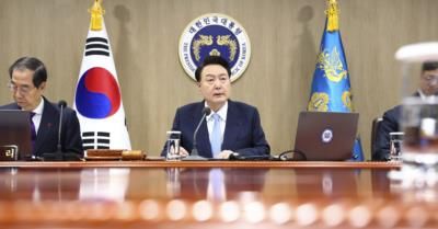 South Korean President Yoon Suk Yeol Lifts Martial Law