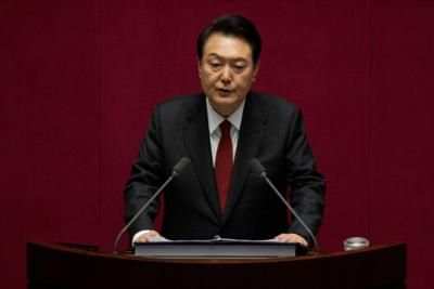 Former South Korean Lawmaker Criticizes President's Credibility