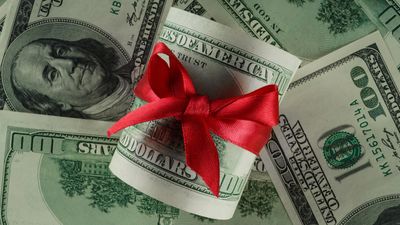 Gifting While You're Alive: Tax Benefits and Practical Tips