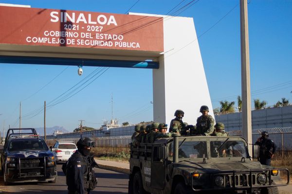 Mexican troops seize a record fentanyl haul in northern Sinaloa state