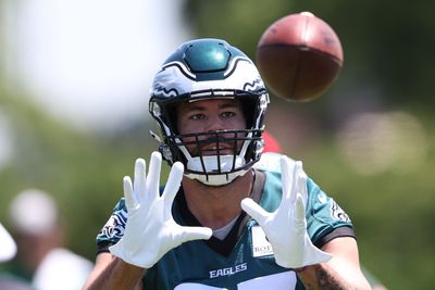 Eagles sign tight end C.J. Uzomah to active roster; add Parris Campbell to practice squad