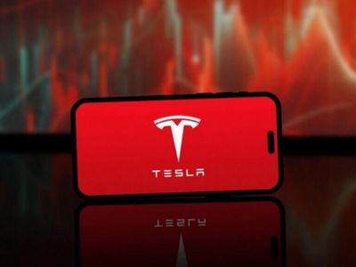 Tesla Analyst Lowers Q4 Delivery Estimate, Says 2 Dynamics Will Determine EV Stock's Valuation