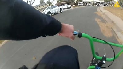 Police officer uses child’s bike to chase down suspect in Colorado