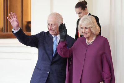 King and Queen say farewell to Emir of Qatar as state visit ends