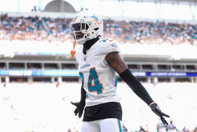 Dolphins place 2nd-year CB on injured reserve, bring back rookie CB