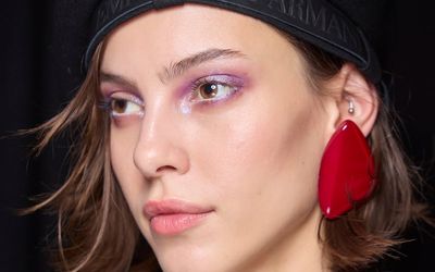 Best holographic eyeshadows to perfect a gorgeous glittering look