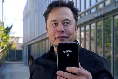 Is The Tesla Pi Phone Real? Scammers Exploit Rumours To Trick Eager Fans