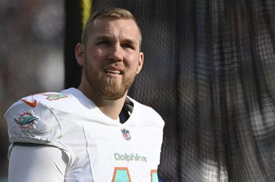 Dolphins long snapper returns to practice after 2 months out of action