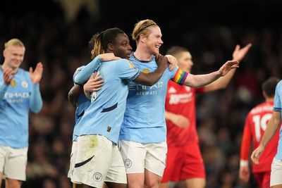 Kevin De Bruyne stars as Manchester City end winless run in style