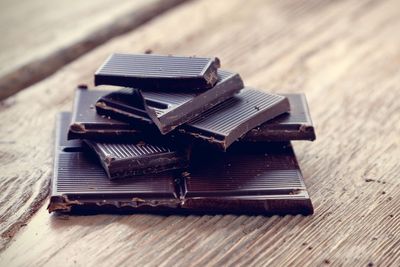 Eating dark chocolate five times a week could lower type 2 diabetes risk – study