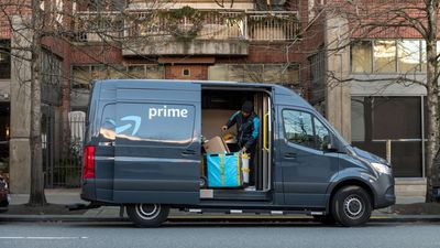 Amazon accused of concealing a major change to Prime delivery