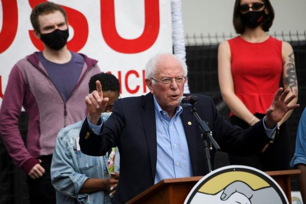 'Elon Musk Is Right': Bernie Sanders Praises DOGE's Efforts to Expose Defence Waste