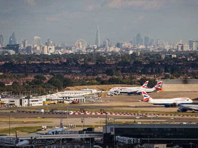 Gatwick and Heathrow unite to demand government support for airport expansions