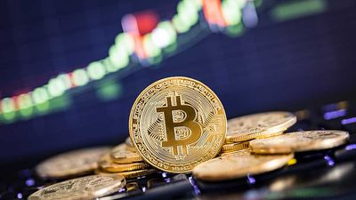 Bitcoin Powers Past $100K; Crypto Stocks Reverse, Analysts React