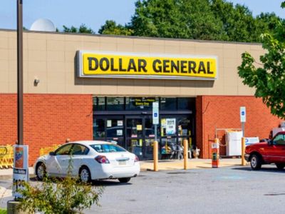 Dollar General Clocks Upbeat Q3 Same-Store Sales Despite Hurricanes And Financially Constrained Core Customers, Tightens Annual Outlook