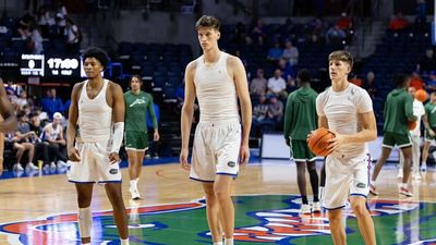 Video of Florida’s 7’9’’ Freshman Center Warming Up Had College Hoops Fans in Awe