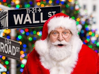 Santa Rally: 10 S&P 500 Stocks That Outperform In December's Second Half