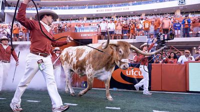 CFB Fans React to SEC Decision on Texas Mascot Bevo Attending Championship Game