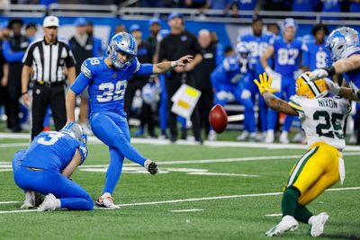 Detroit Lions sneak past Green Bay Packers and into play-offs with 34-31 win