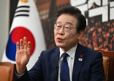 S. Korean Democracy Faces 'Most Critical Moment', Opposition Leader Tells AFP